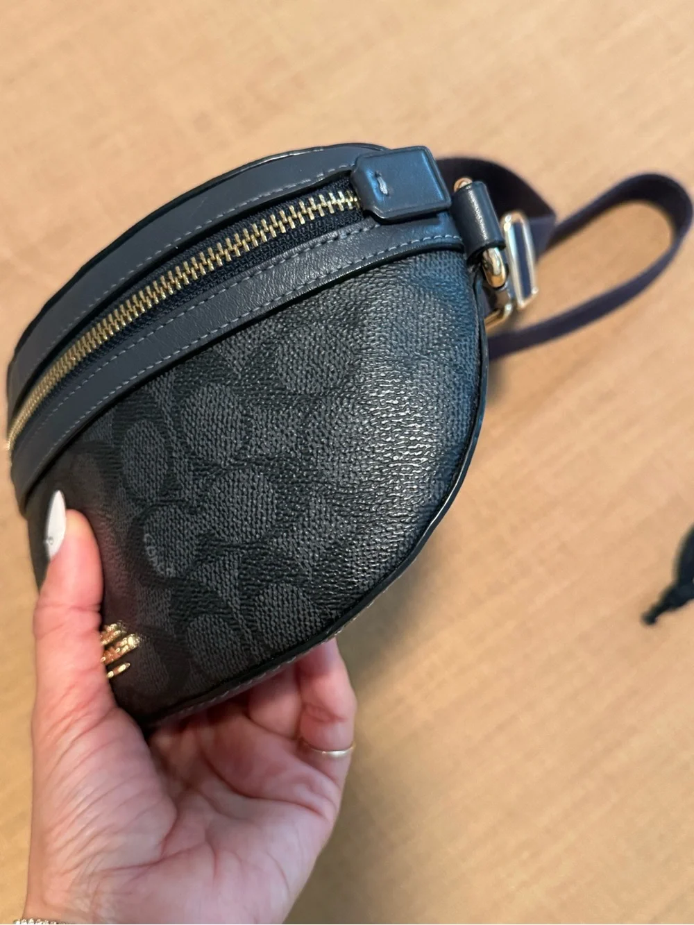 Coach Signature Canvas Belt Bag / Waist Pack Crossbody Black Gold Hardware